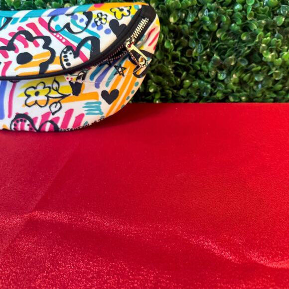 NWT BRIGHTON Graffiti Love Floral Crossbody Belt Bag White Multicolor Polyester - Picture 8 of 10